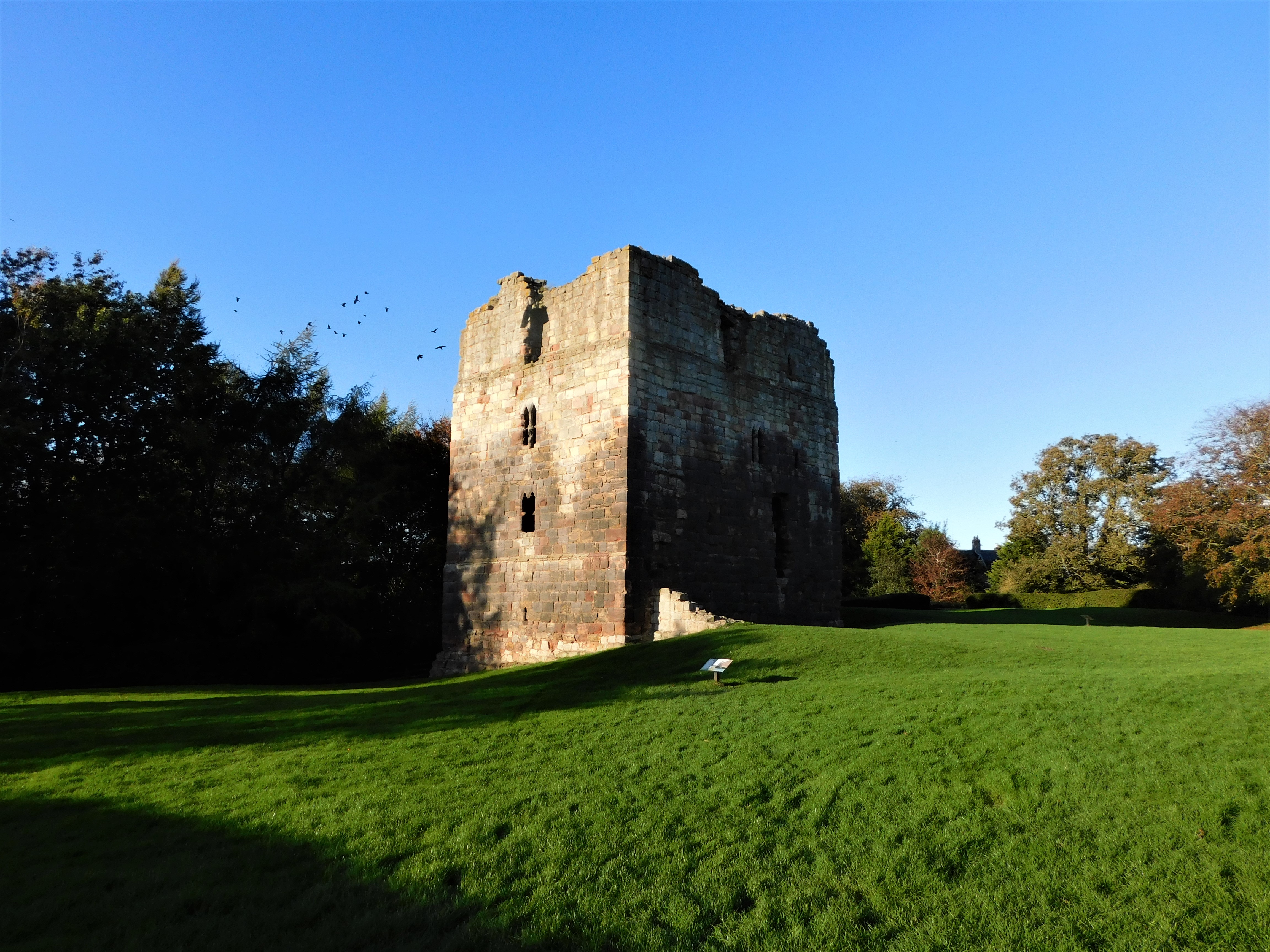 etal-castle-castle-finders-co-uk